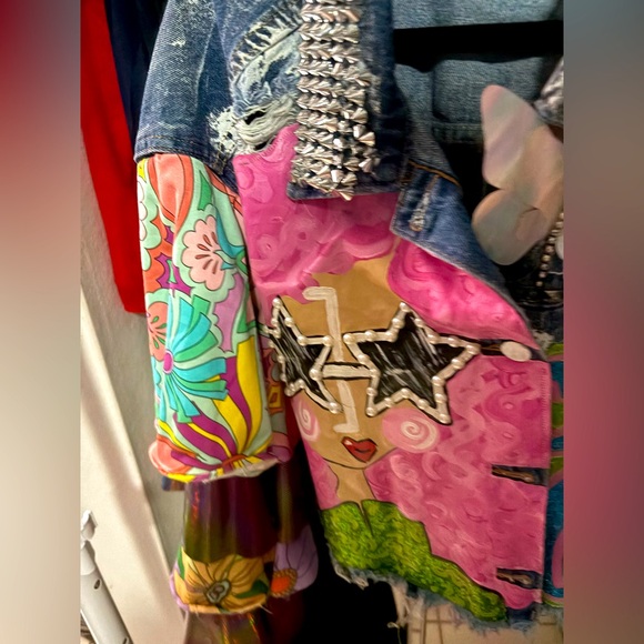 Vibrant Women's Jean Jacket by PR Designer Jazz with Artistic Flair. Fits 2x- 3x - Picture 11 of 15